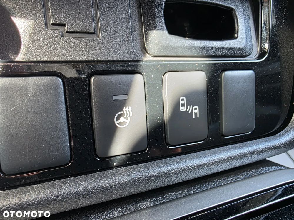 Mitsubishi Outlander 2.0 Instyle Navi CVT - 16