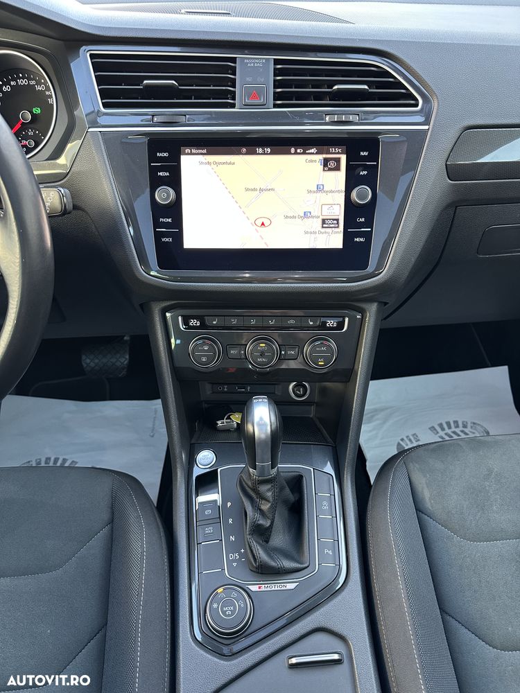 Volkswagen Tiguan 2.0 TDI SCR 4MOTION (BlueMotion Techn.) DSG Highline - 24