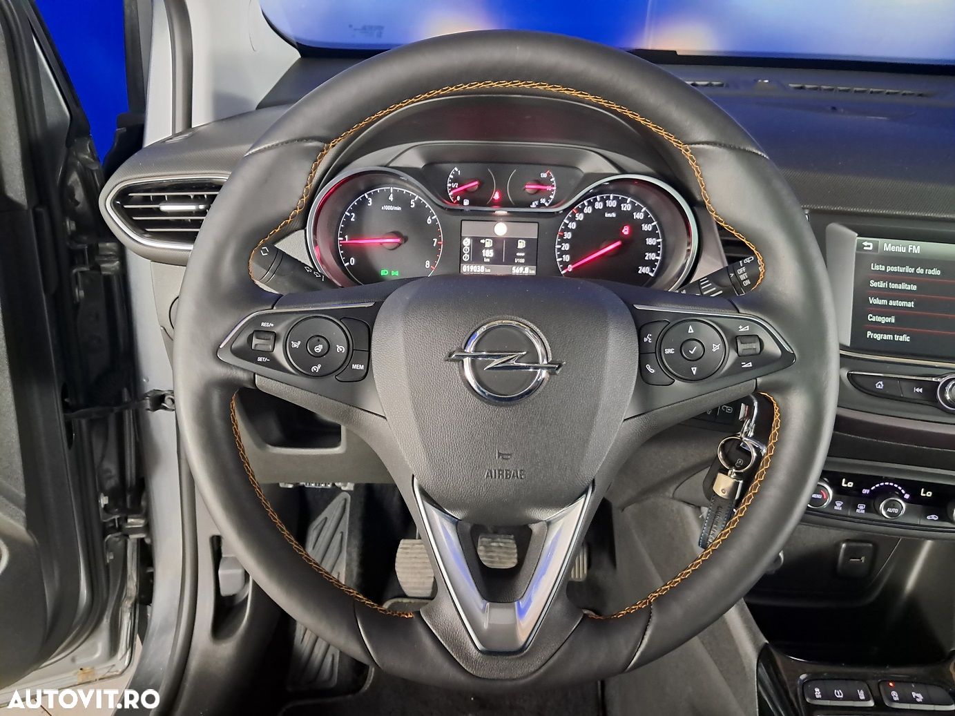 Opel Crossland - 11