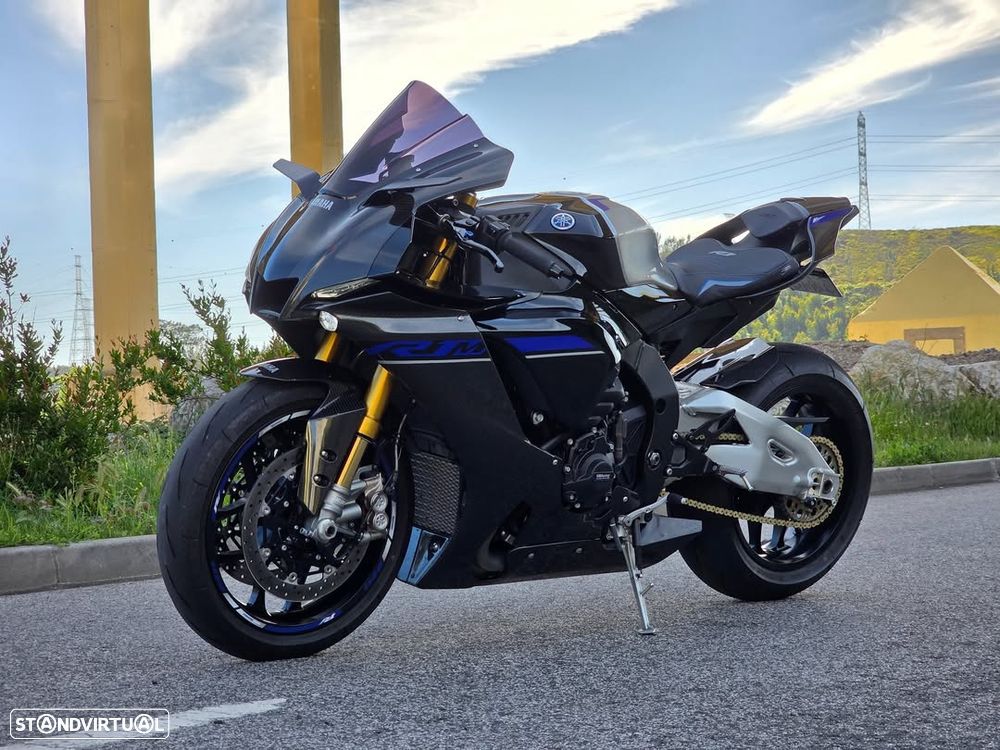 Yamaha YZF R1M - 10