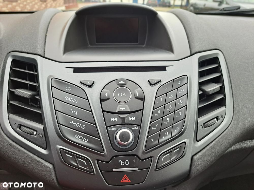 Ford Fiesta 1.25 Titanium EU5 - 20