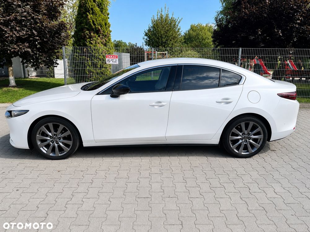 Mazda 3 2.0 mHEV Hikari - 4