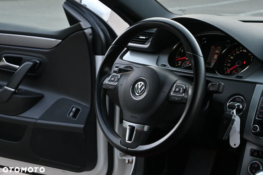 Volkswagen Passat CC 3.6 V6 4Motion DSG Individual - 30
