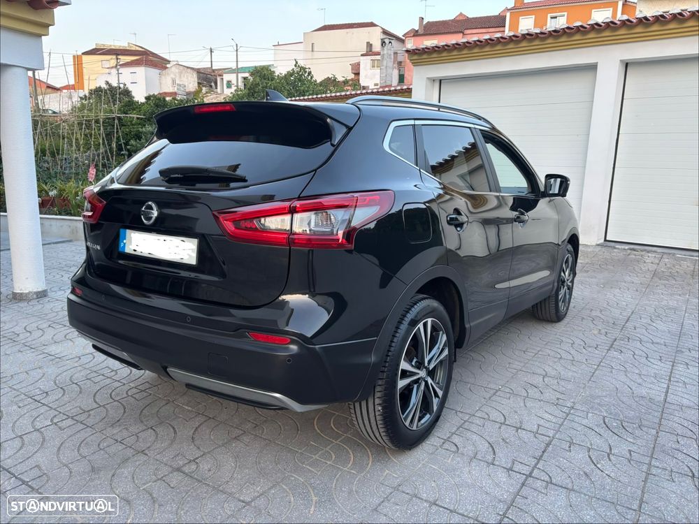 Nissan Qashqai 1.3 DIG-T N-Connecta J18 - 18