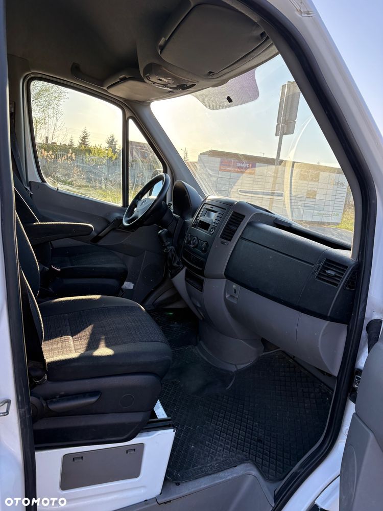 Mercedes-Benz Sprinter - 5