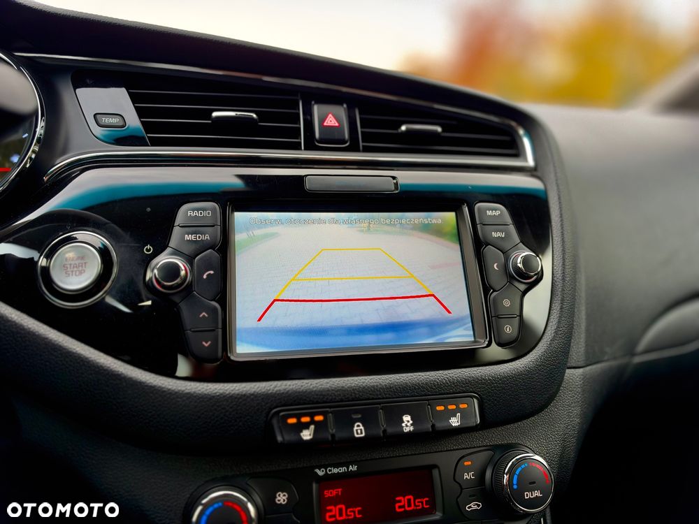 Kia Ceed 1.6 CRDi 136 ISG Platinum Edition - 34