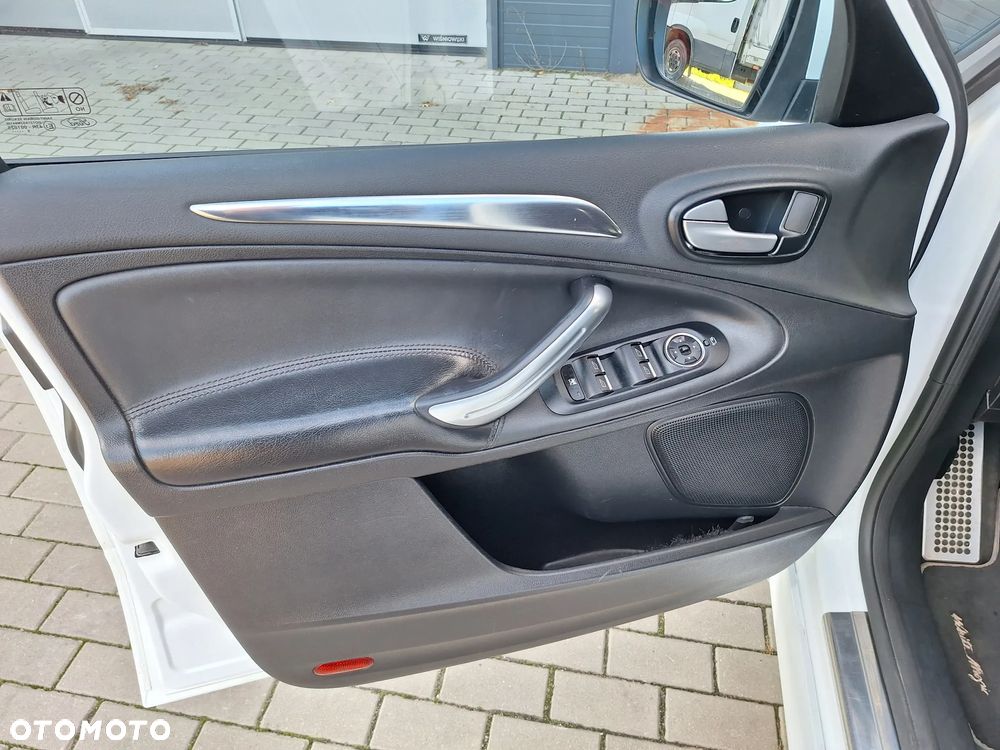 Ford S-Max 2.2 TDCi DPF Titanium - 25