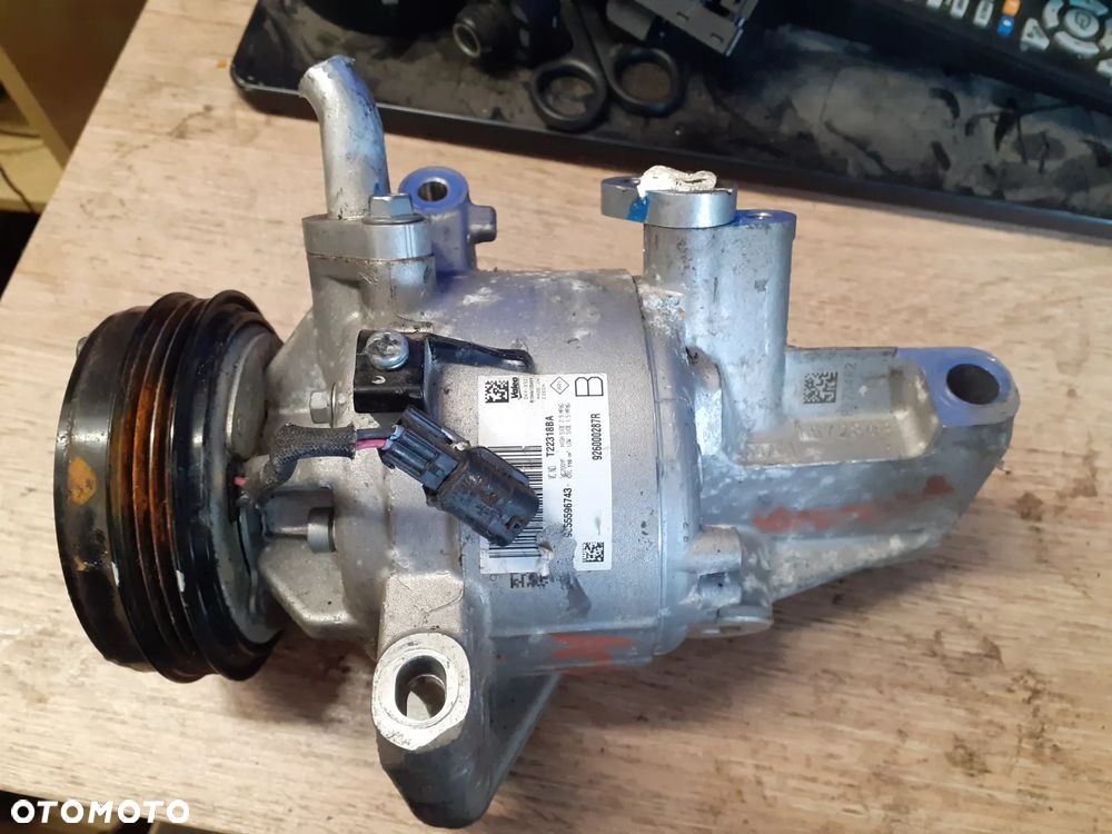 KOMPRESOR KLIMATYZACJI NISSAN MICRA K14 926000287R - 1
