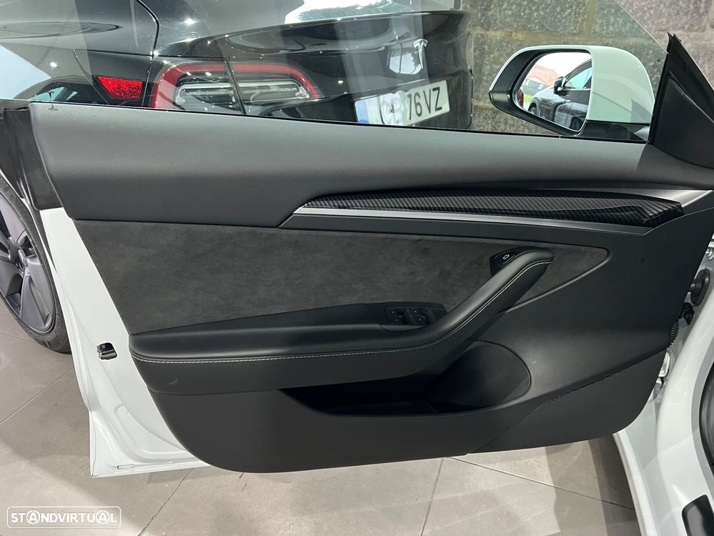 Tesla Model 3 Long Range Tração Traseira - 5