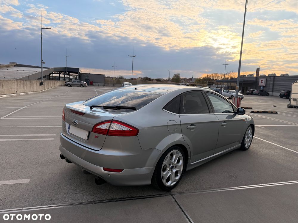 Ford Mondeo 2.5 Titanium S - 8