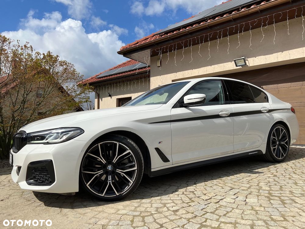 BMW Seria 5 520d M Sport - 12