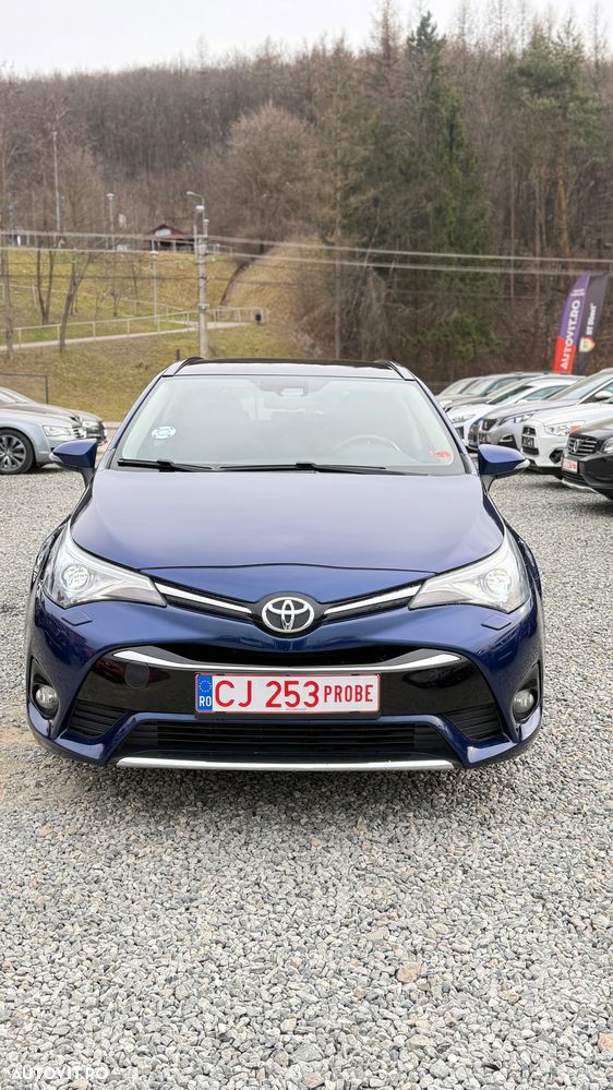 Toyota Avensis 2.0 D-4D Executive - 21