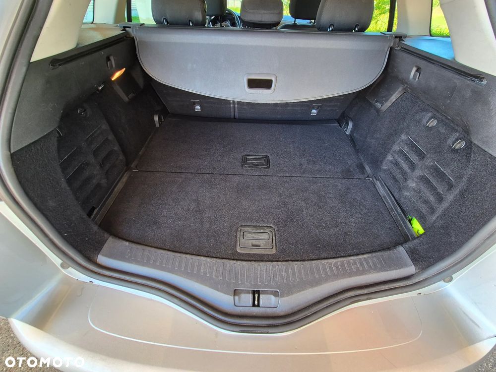 Renault Megane 1.5 Blue dCi Business - 12