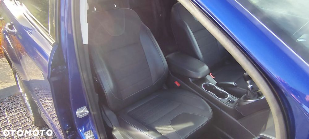 Ford Kuga 1.6 EcoBoost 2x4 Titanium - 15