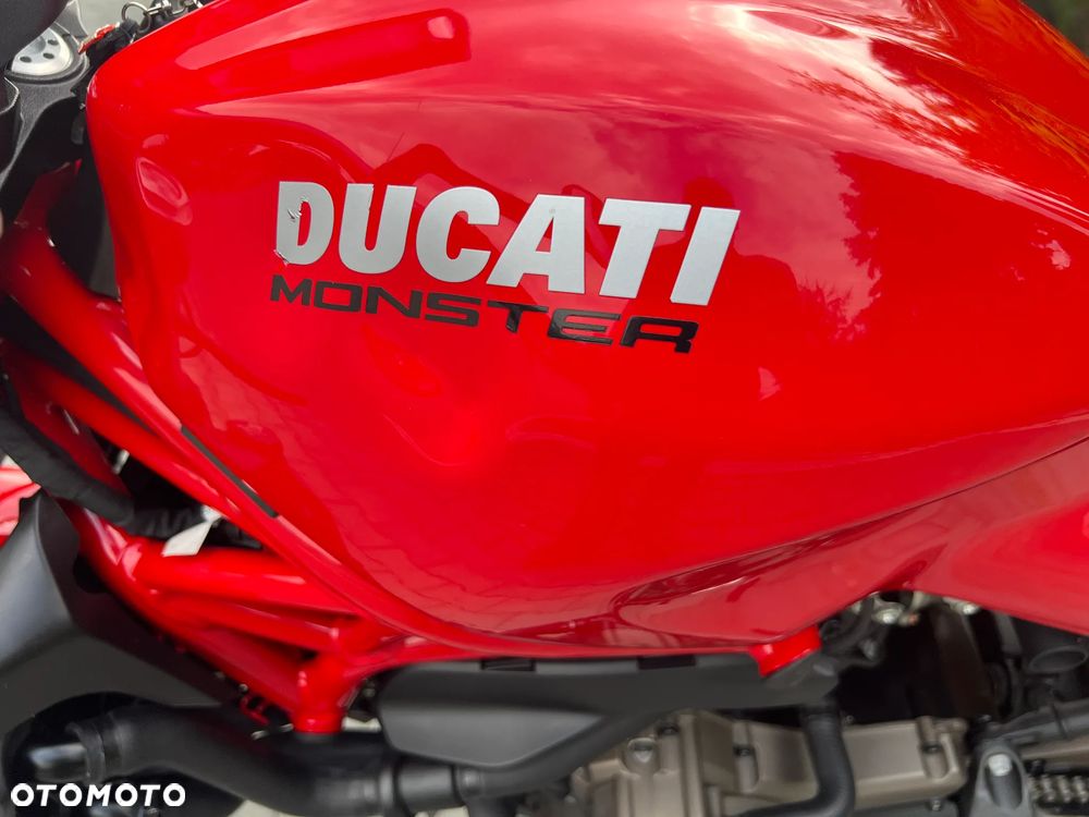 Ducati Monster - 22