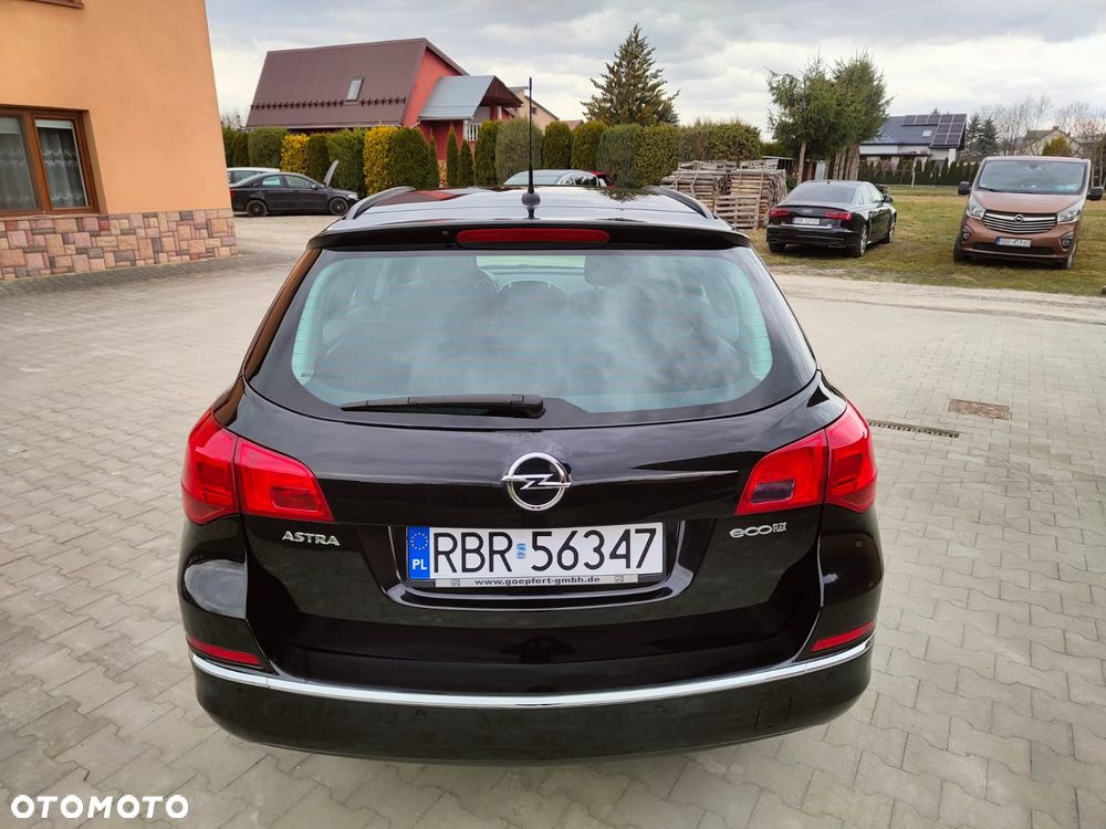 Opel Astra 1.6 CDTI Dynamic - 11