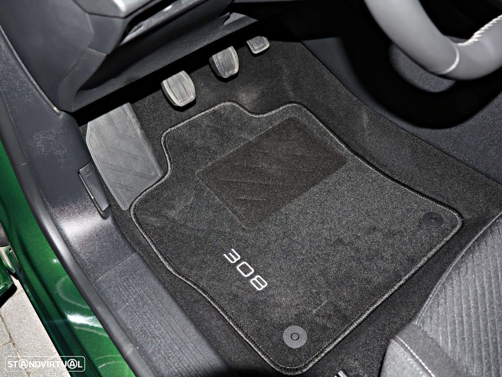 Peugeot 308 1.2 PureTech Active Pack - 40