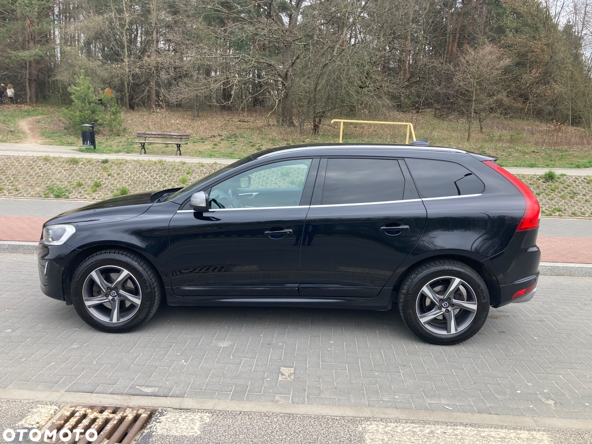 Volvo XC 60 D4 AWD Summum - 4