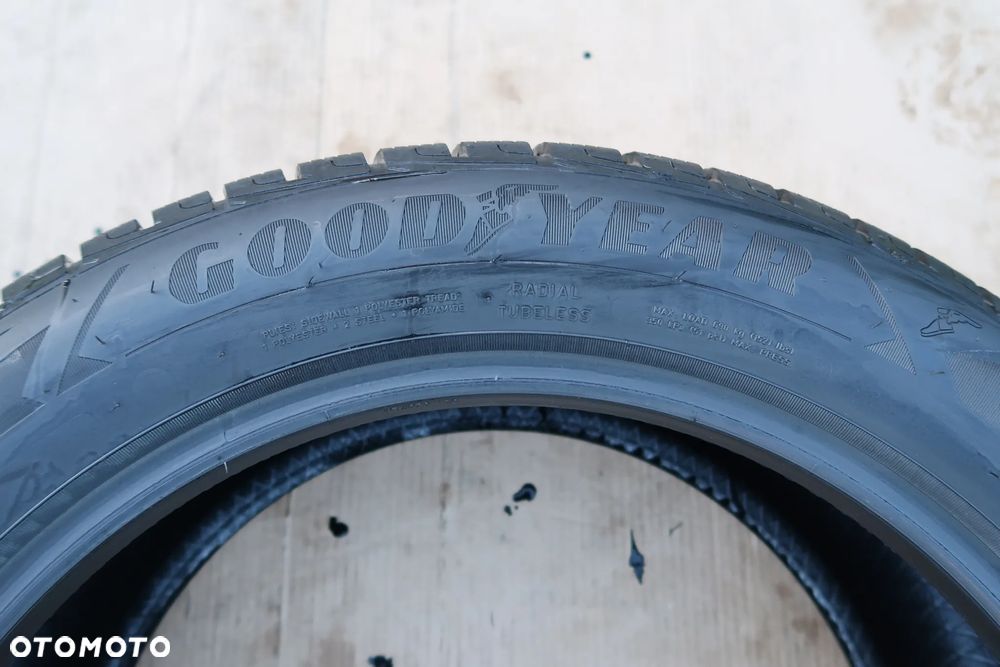 215/55R18 Goodyear UltraGrip Performance opony zimowe - 8