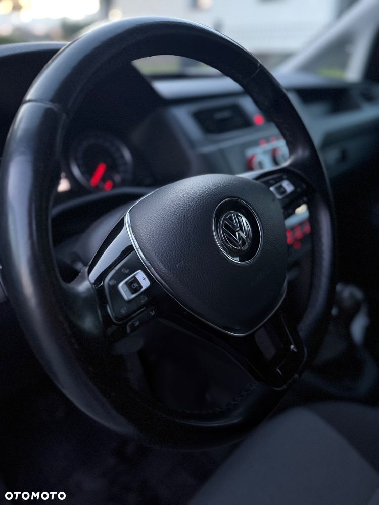 Volkswagen Caddy 2.0 TDI Comfortline - 17