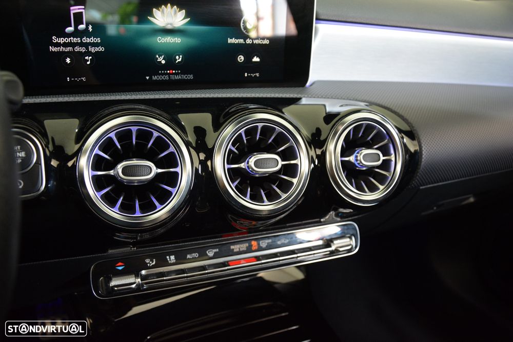 Mercedes-Benz A 180 d 7G-DCT AMG Line - 32