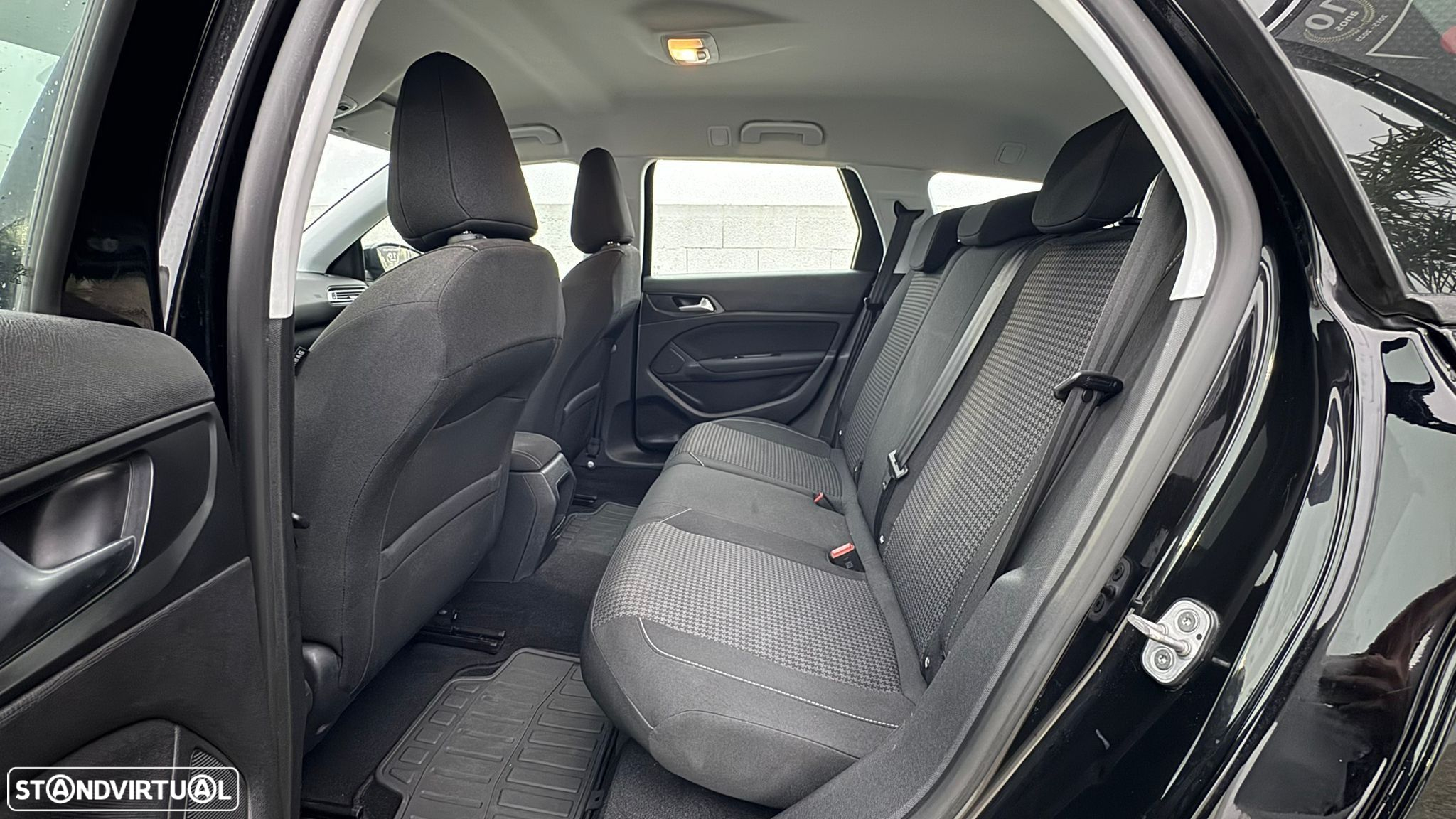 Peugeot 308 SW 1.2 PureTech Style - 17