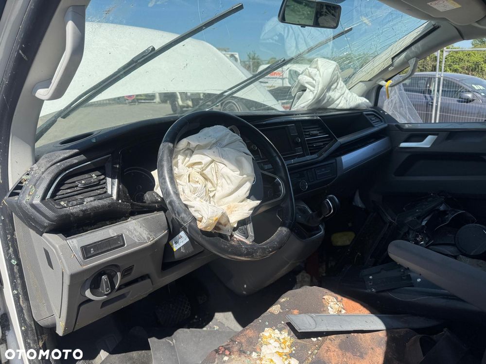 Volkswagen California - 17