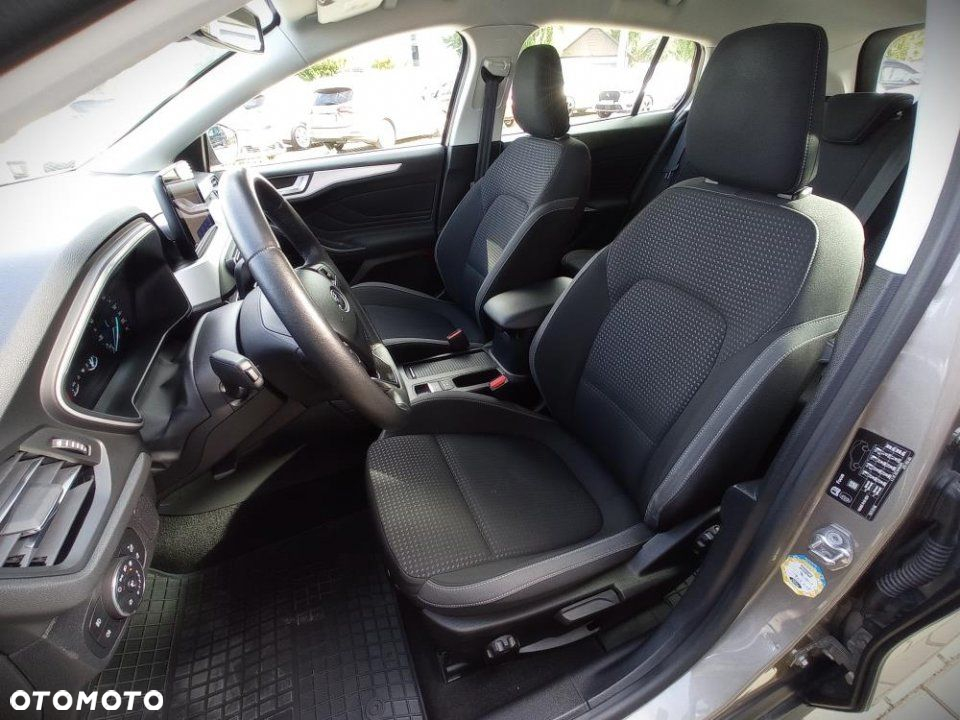 Ford Focus - 11