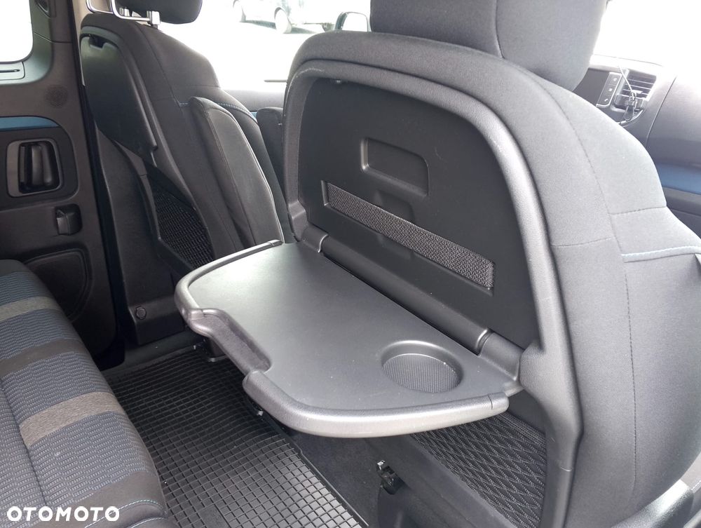 Peugeot Traveller 2.0 BlueHDi Compact Active - 23