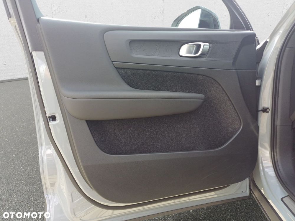 Volvo C40 - 11