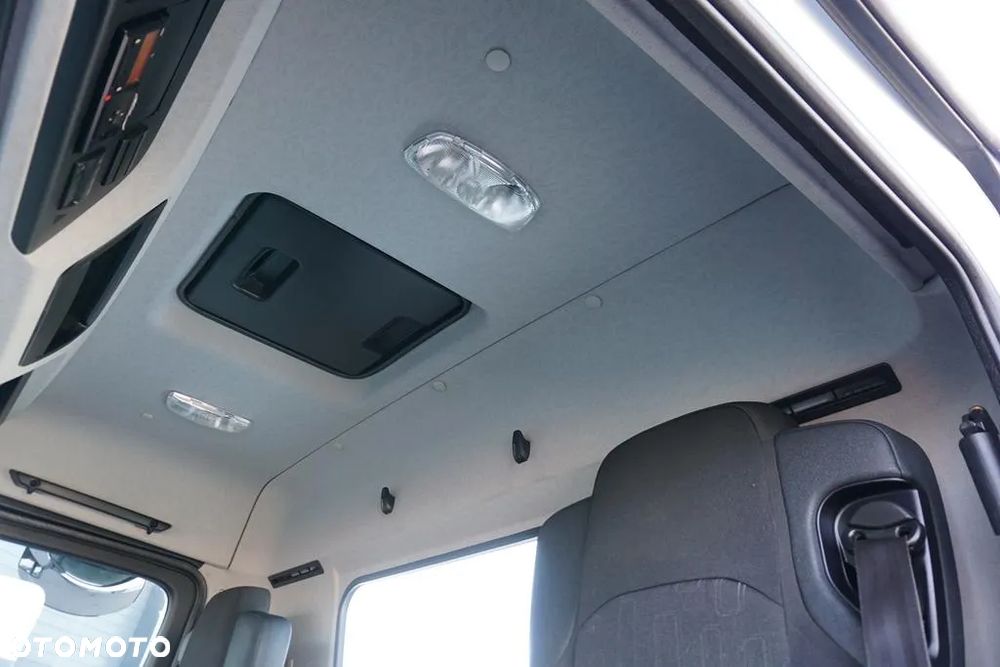 Mercedes-Benz AROCS / 2643 / 6 X 4 / SKRZYNIOWY + HDS / HIAB 228 E – 4 / WYS. 13 M - 17