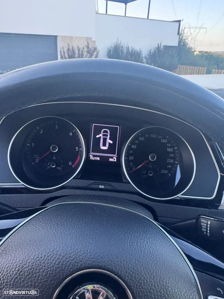 VW Passat Variant 1.6 TDI Confortline DSG - 10