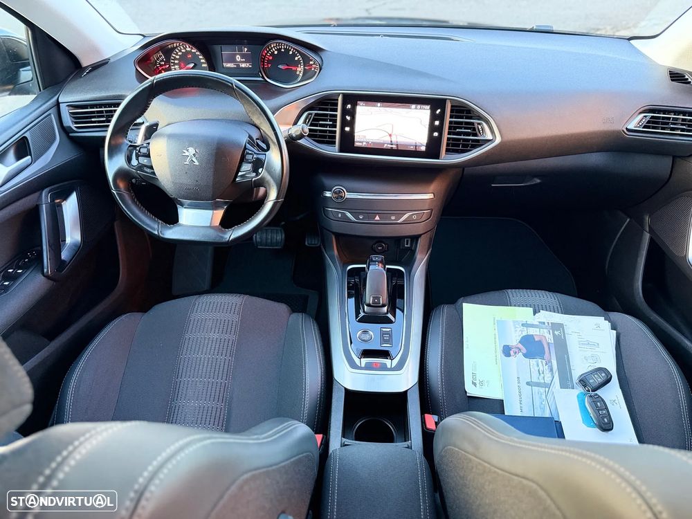 Peugeot 308 1.2 PureTech Allure Pack EAT8 - 4