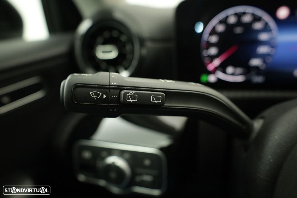 Mercedes-Benz A 200 Standard - 15