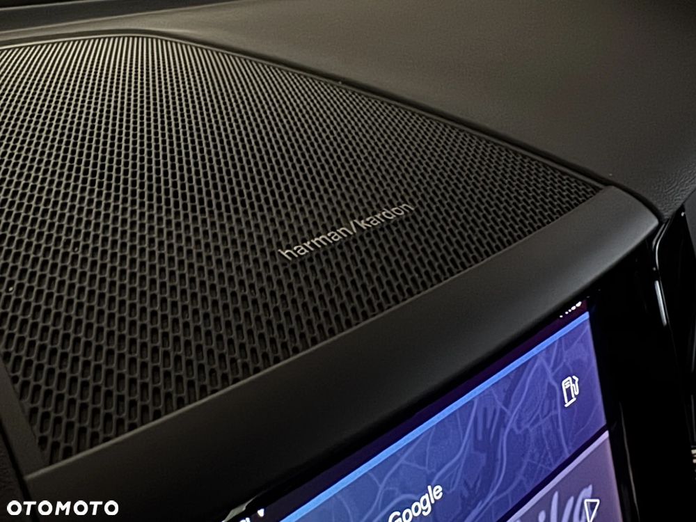 Volvo XC 60 B4 D AWD Plus Dark - 22