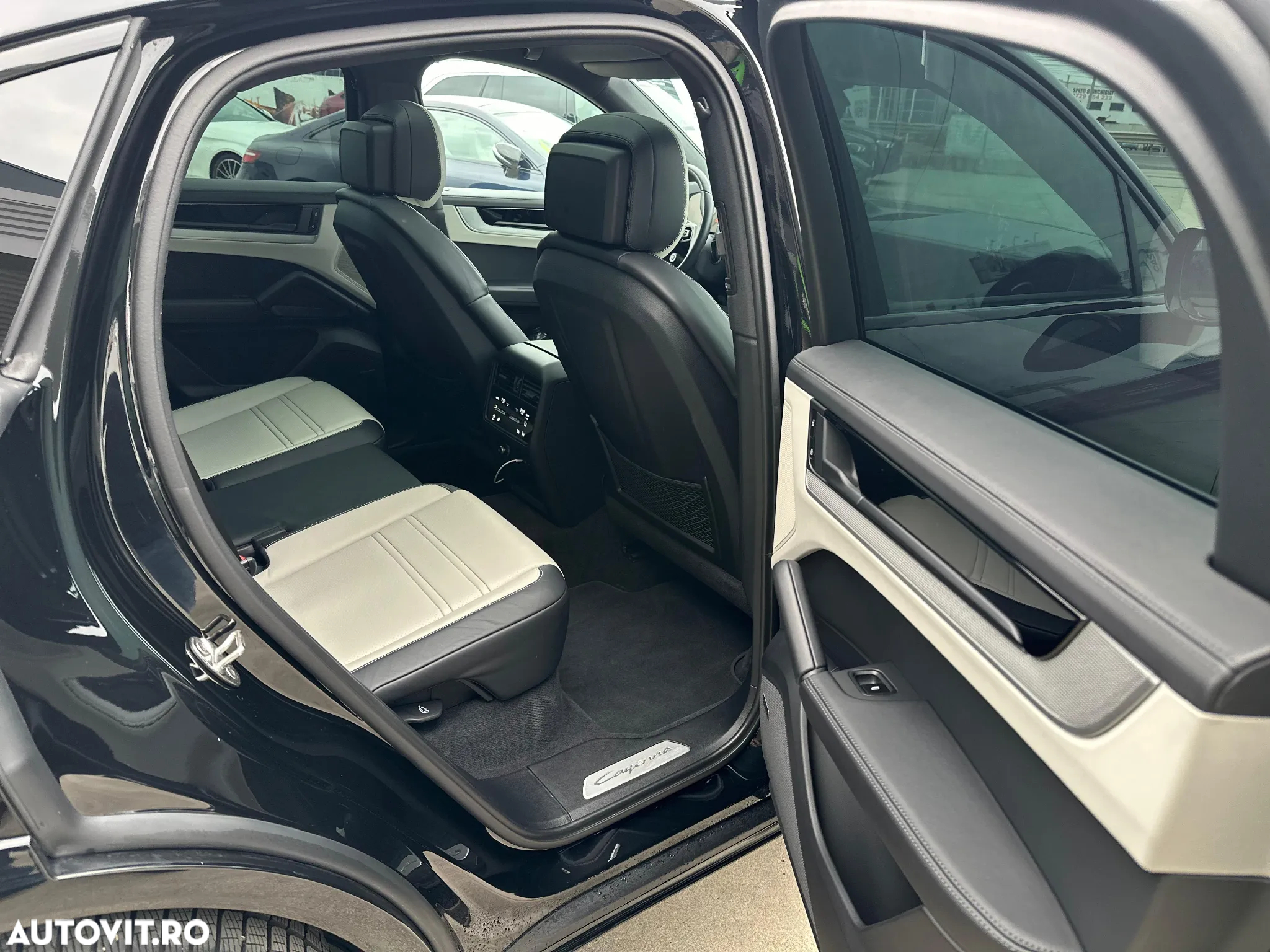 Porsche Cayenne Coupe Standard - 26