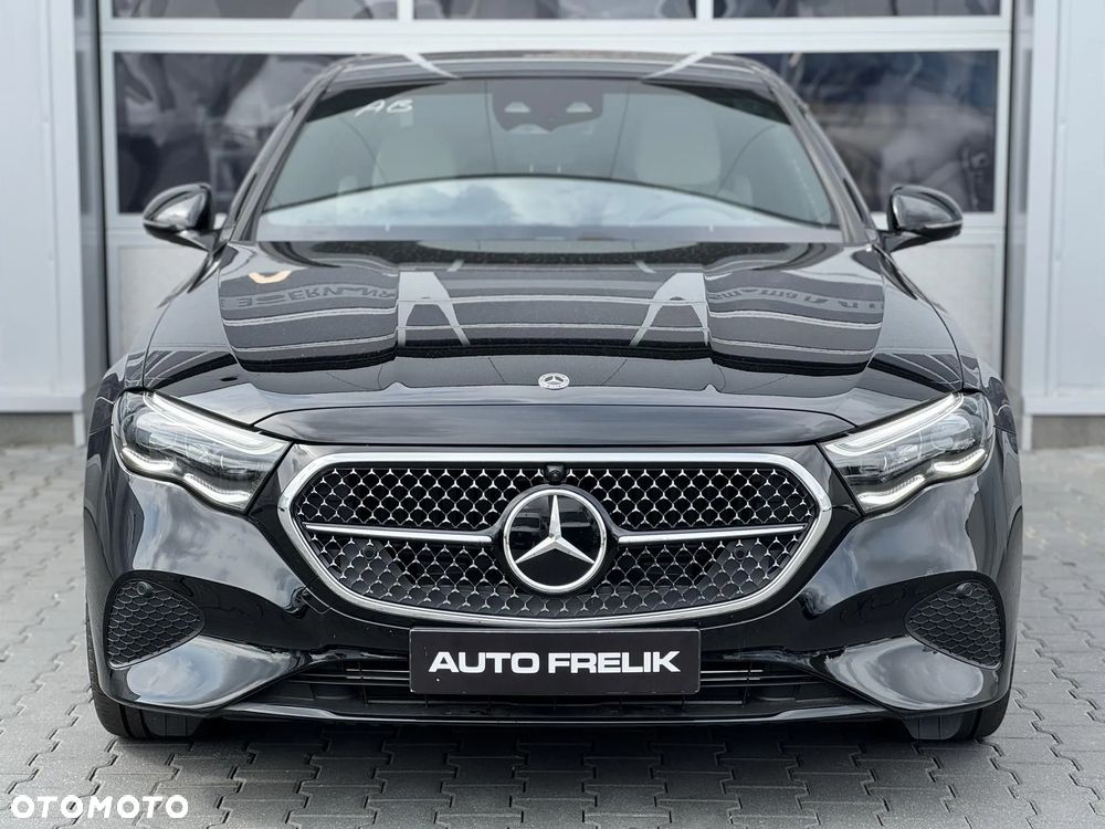 Mercedes-Benz Klasa E 200 d 9G-TRONIC AVANTGARDE Line NIGHT Edition - 6