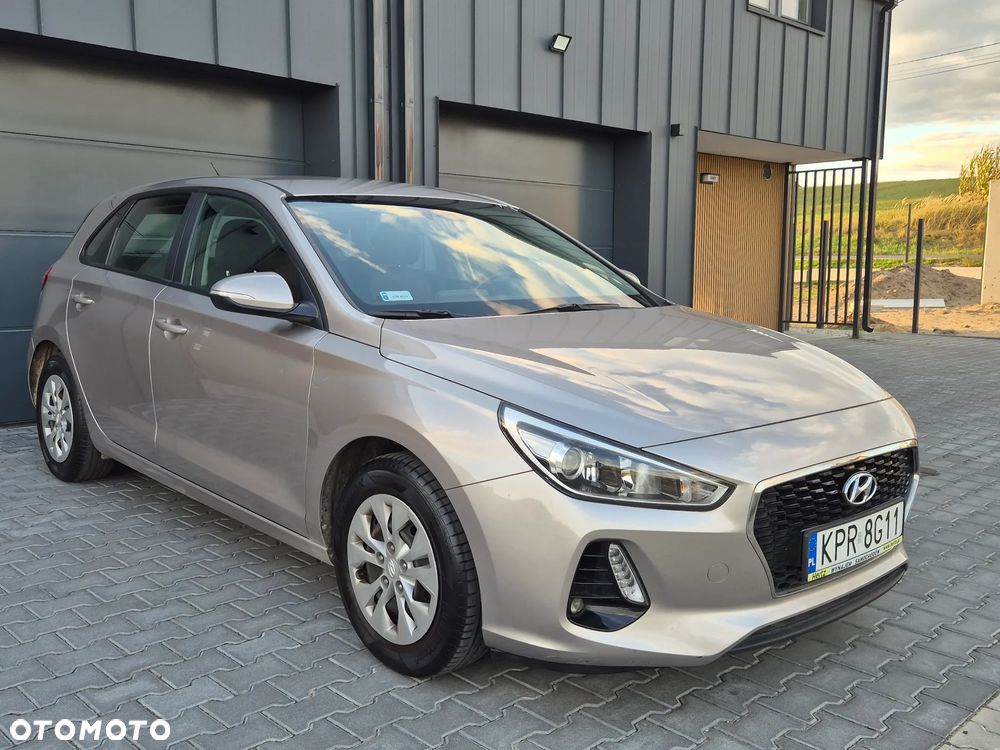 Hyundai i30 1.4 Premiere Comfort - 23