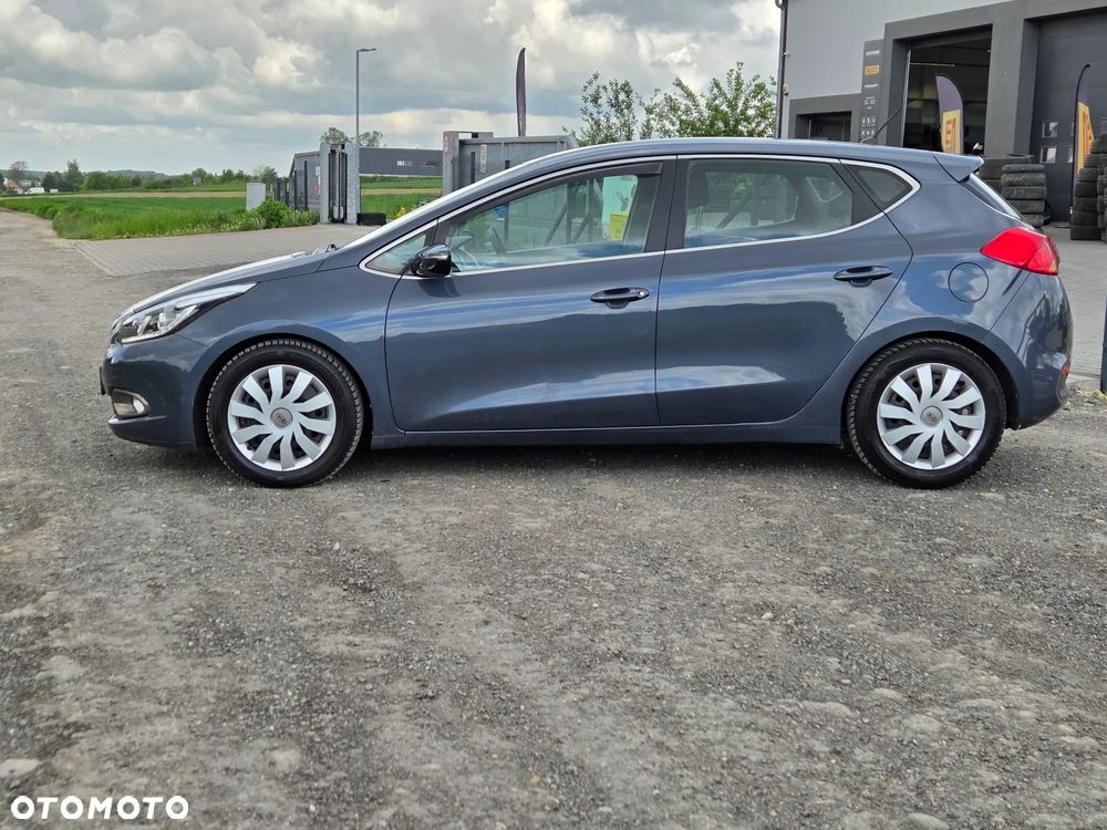 Kia Ceed 1.6 GDI Edition 7 - 9