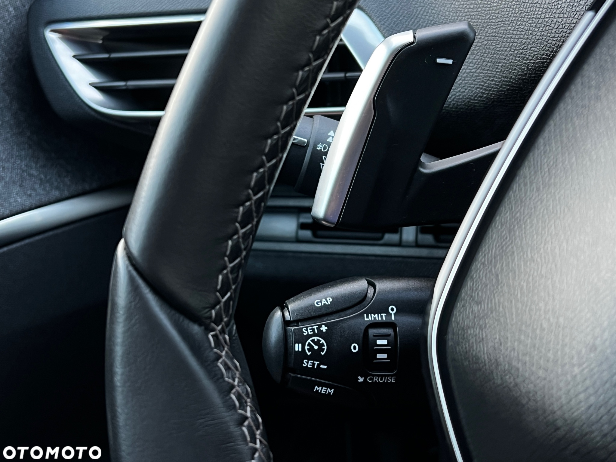 Peugeot 3008 BlueHDi 120 EAT6 Stop & Start Allure - 31