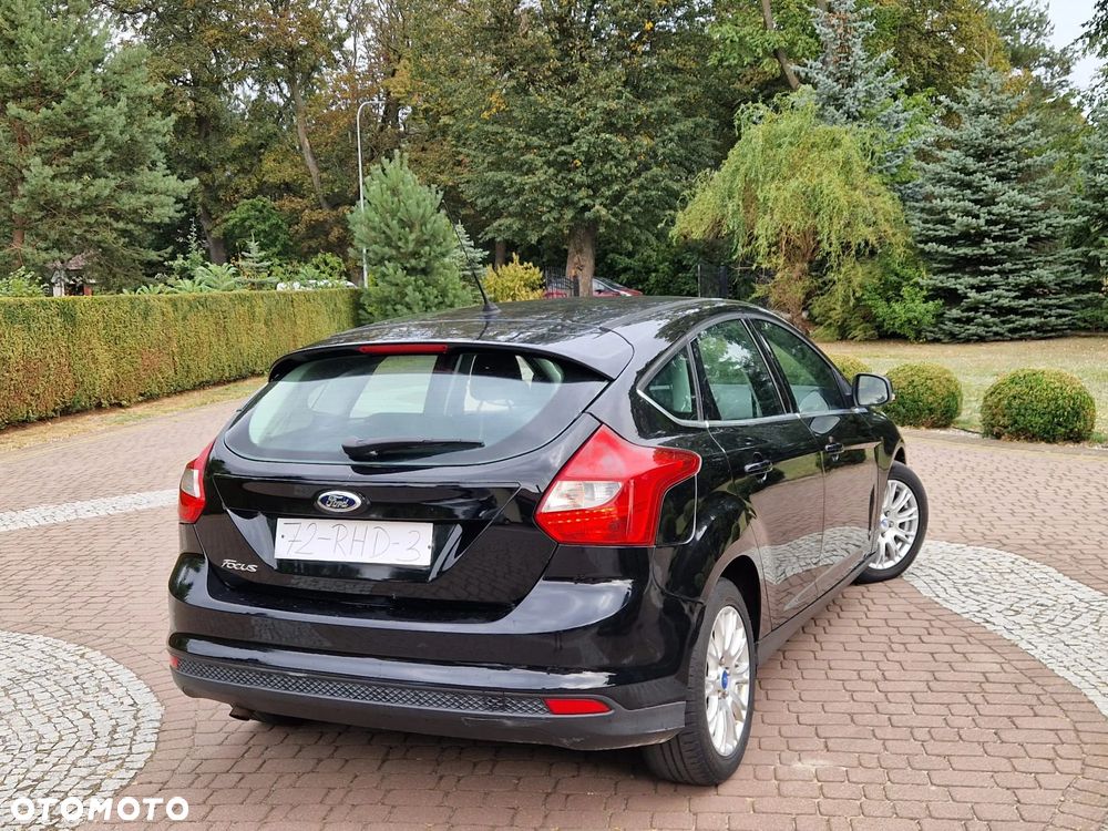 Ford Focus 1.6 TDCi DPF Titanium - 11
