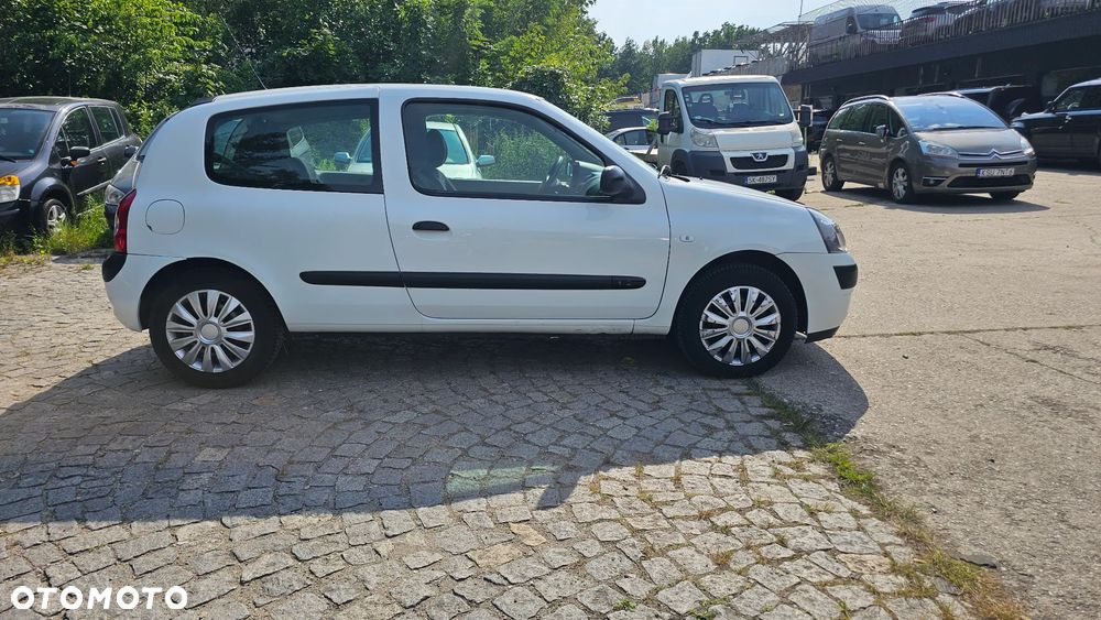 Renault Clio 1.2 Free - 13