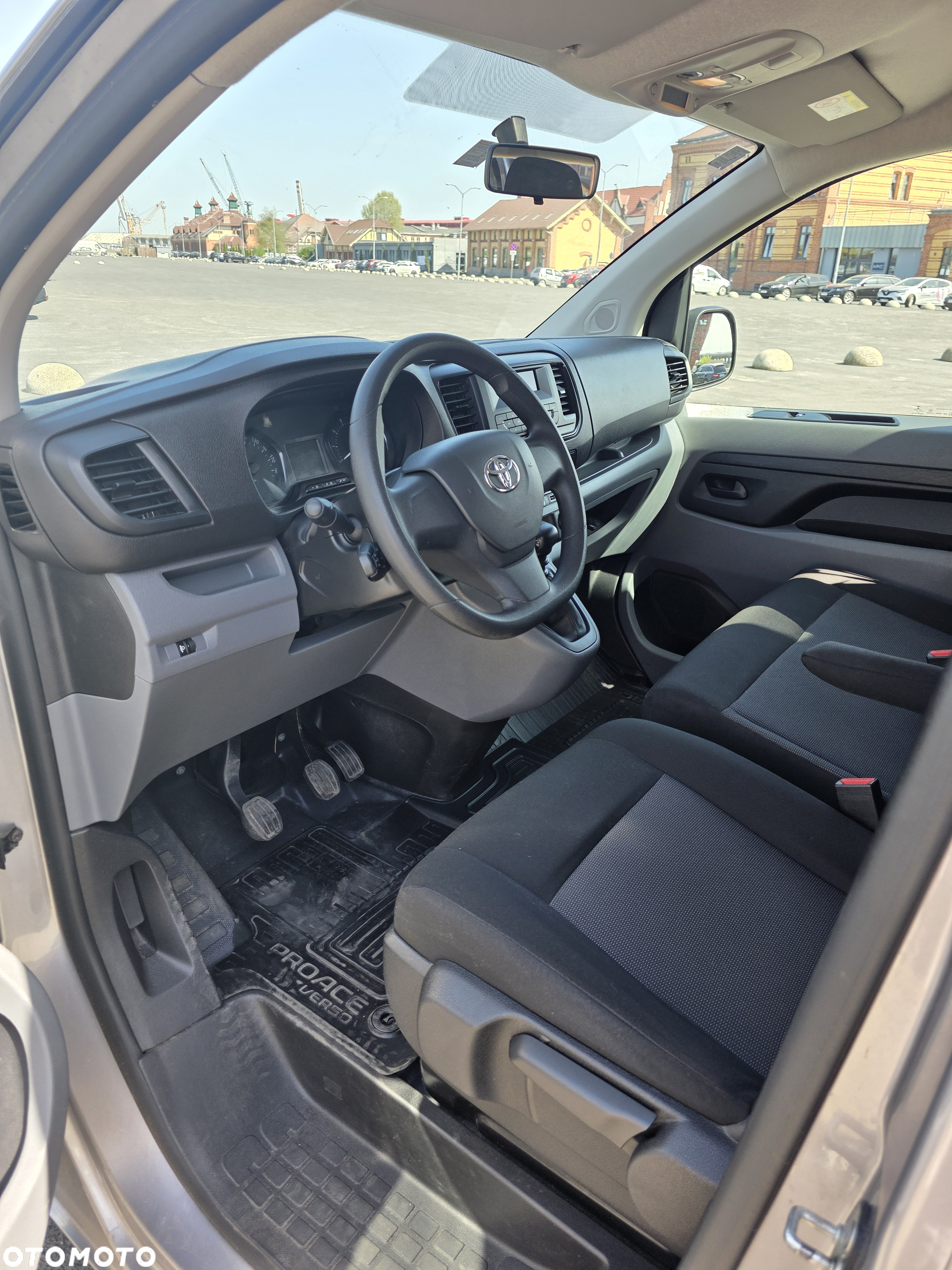 Toyota ProAce Kombi 1.5 D-4D Long 2,7t - 7