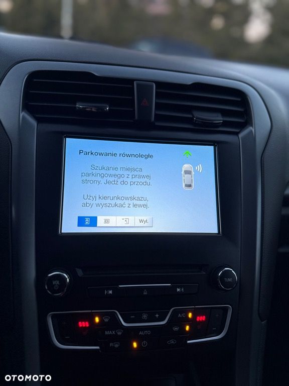 Ford Mondeo 2.0 TDCi Titanium PowerShift - 24