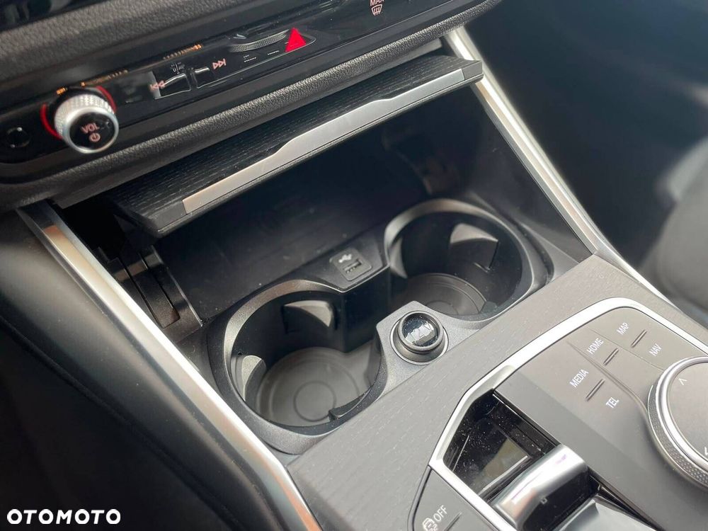 BMW Seria 3 - 26