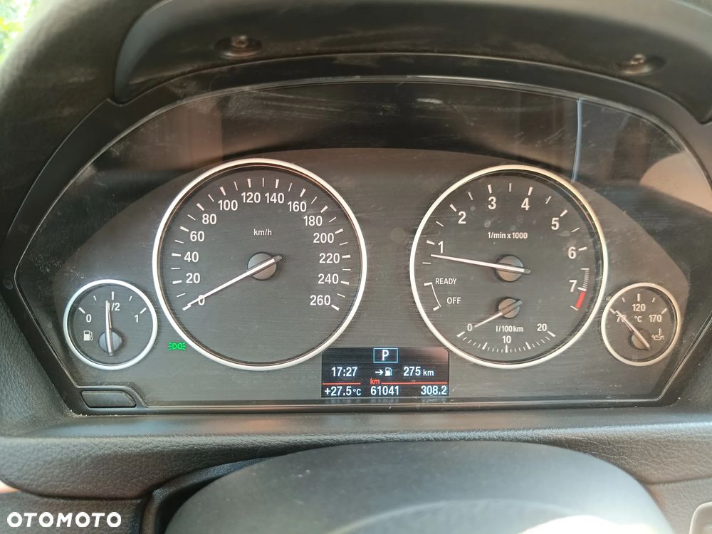 BMW Seria 3 320i - 12