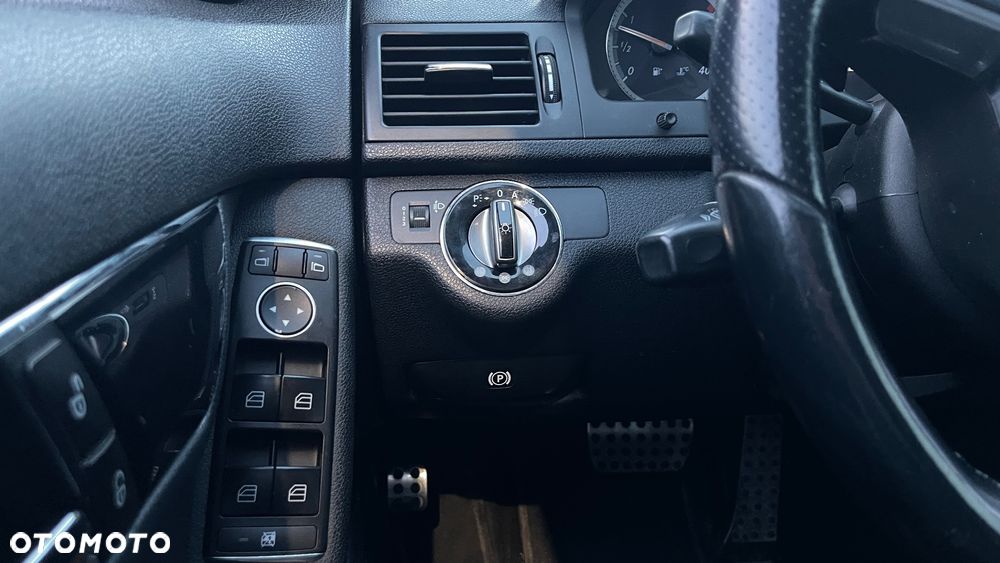 Mercedes-Benz Klasa C 200 Kompressor Automatik Avantgarde - 25