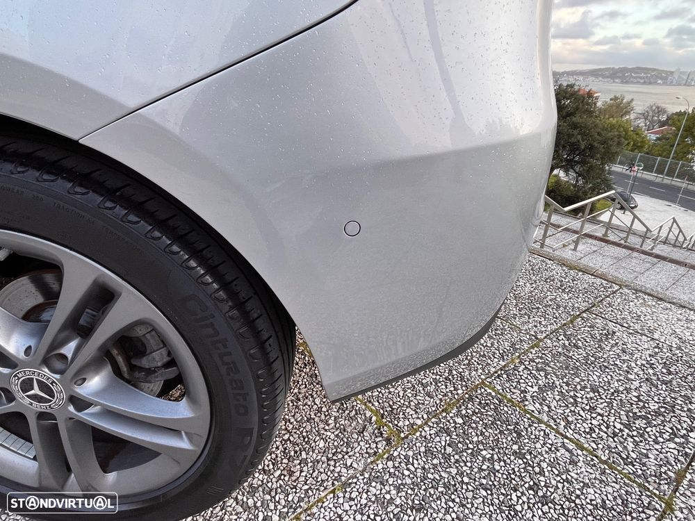 Mercedes-Benz B 180 d Style Plus Aut. - 46