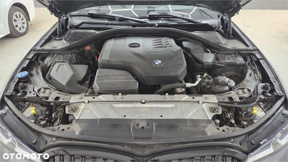 BMW Seria 3 320i M Sport - 18