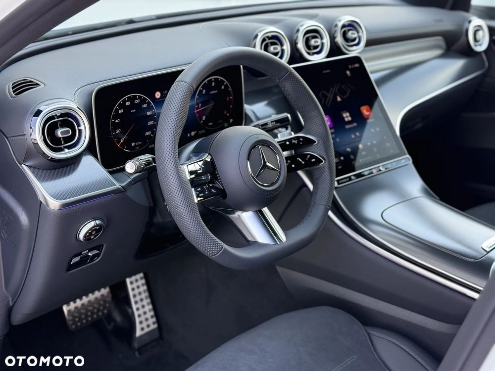 Mercedes-Benz GLC - 25